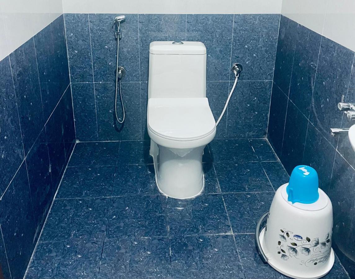 Lsr Service Apartments Tirupati Buitenkant foto