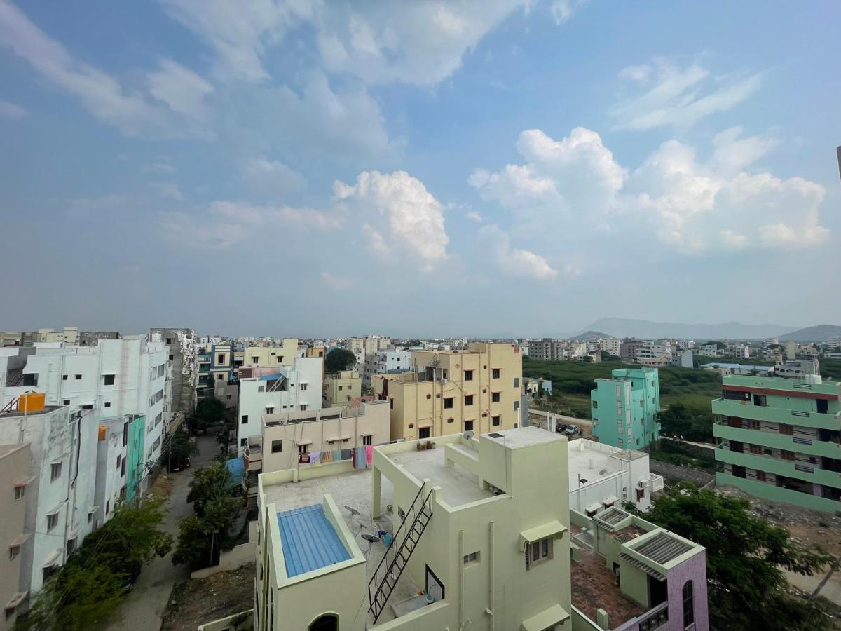 Lsr Service Apartments Tirupati Buitenkant foto