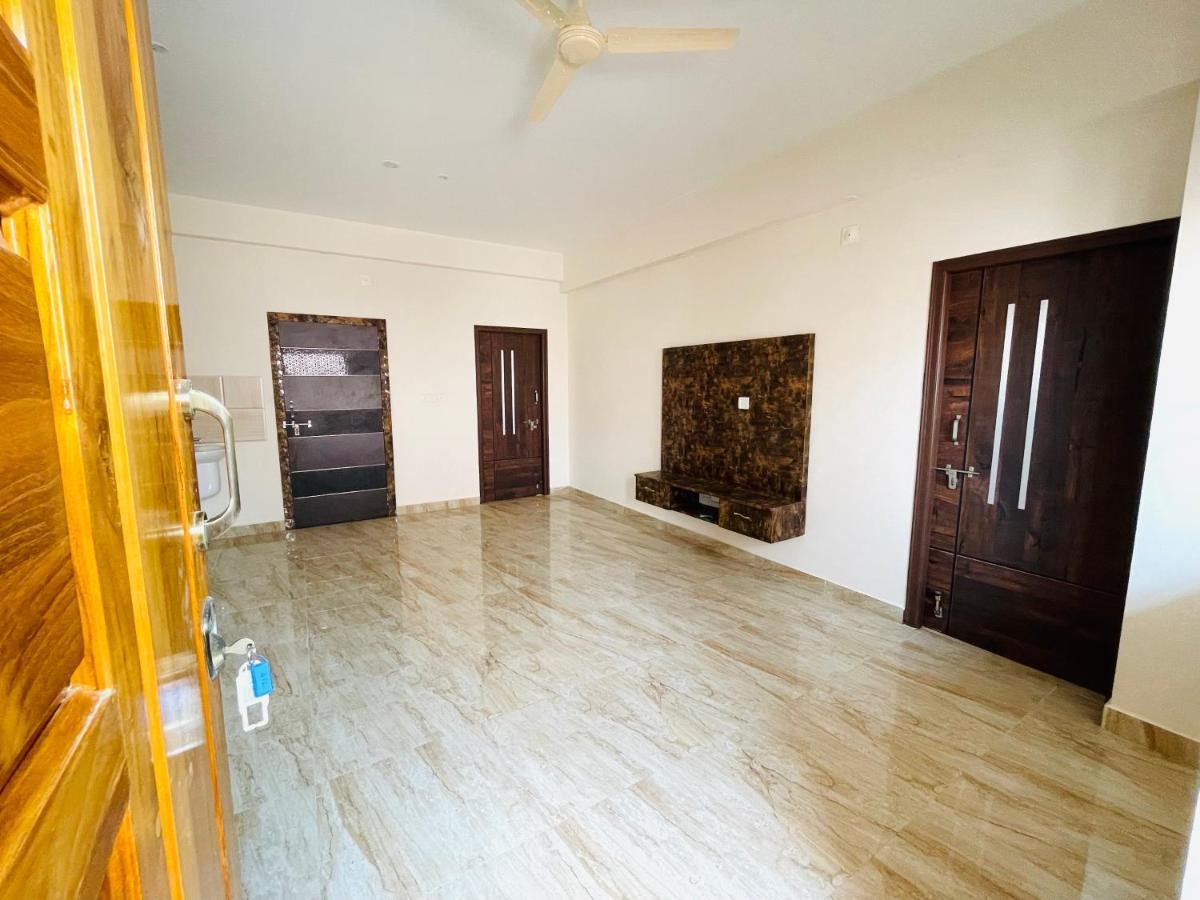 Lsr Service Apartments Tirupati Buitenkant foto